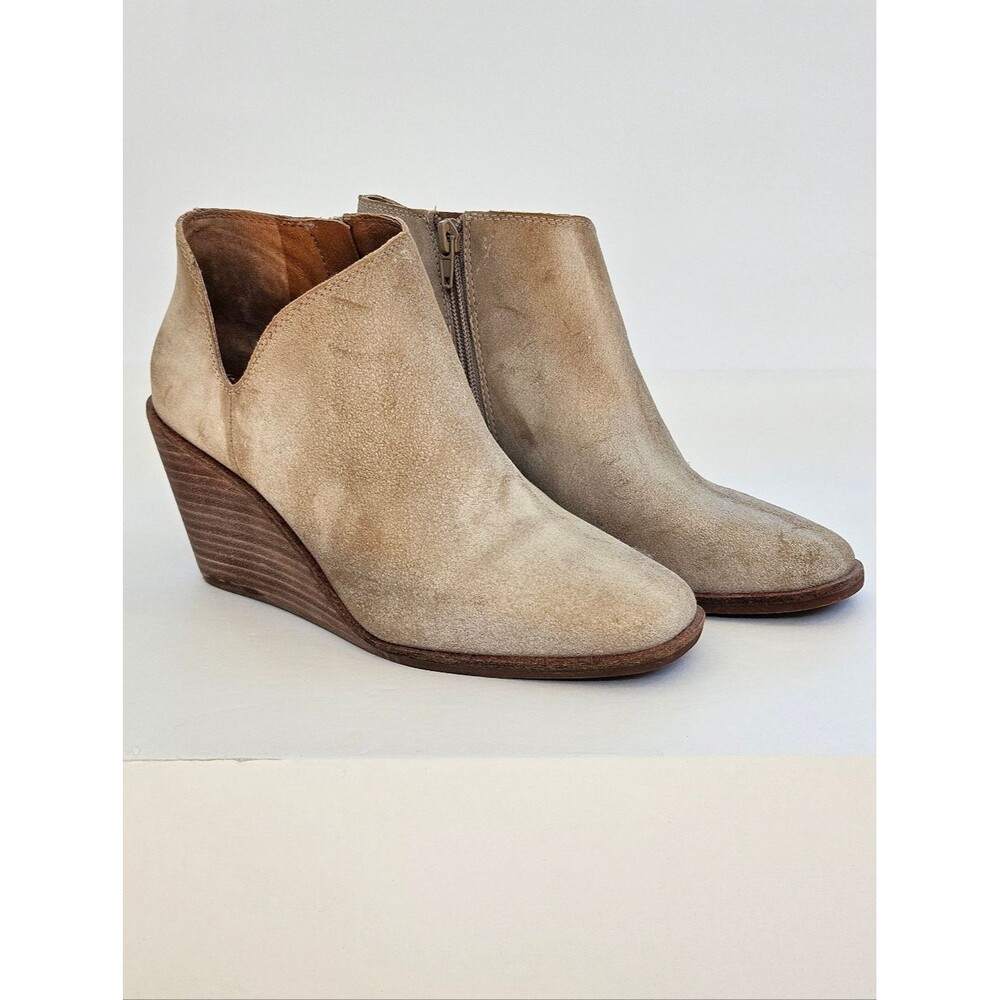Lucky Brand Suede Melindi Wedge Bootie Camel Women’s Size 8 Good Used Condition